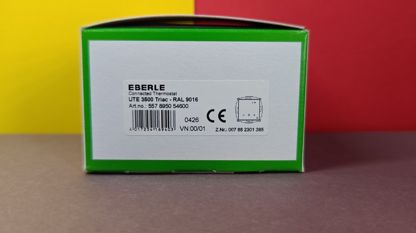 Eberle UTE-3500: Smartes Thermostat für wassergeführte Fußbodenheizungen. Dank Matter-Unterstützung kann es von vielen Smart-Home-Zentralen gesteuert werden.