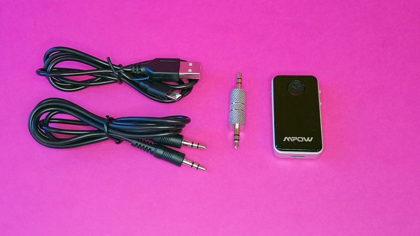 Im Lieferumfang fehlt lediglich ein USB-Netzteil.