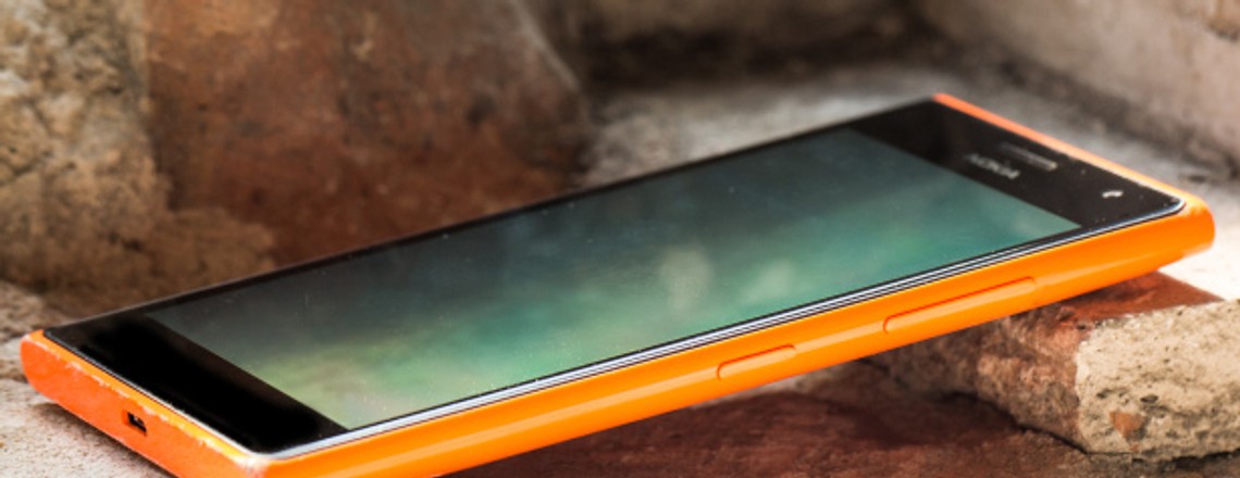 Nokia Lumia 730/735 im Hands-on: Selfie-Smartphone