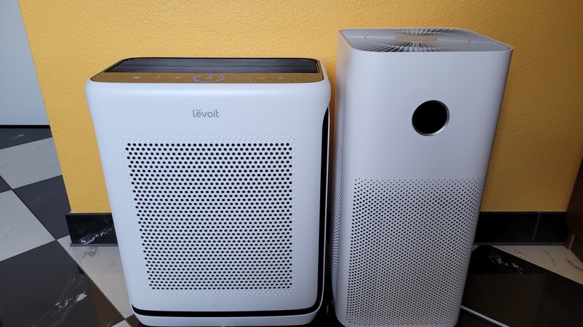 Im Vergleich zum Xiaomi Smart Air Purifier 4 fällt der Levoit mit 50 cm etwa 5 cm weniger hoch aus.