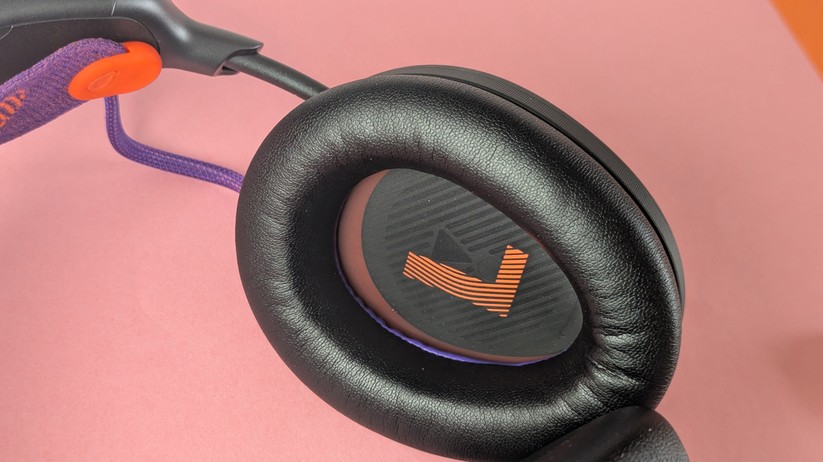 JBL Quantum 950 - Bilder  