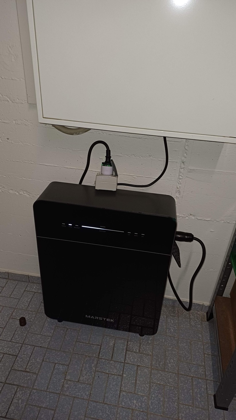 Marstek Venus E 3.0 im Test: Der AC-gekoppelte Stromspeicher mit 5,12 kWh und 2,5 kWh Leistung unterstützt eine dynamische Einspeisung mithilfe eines Smart Meters.