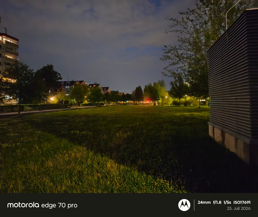  Hauptkamera bei Nacht