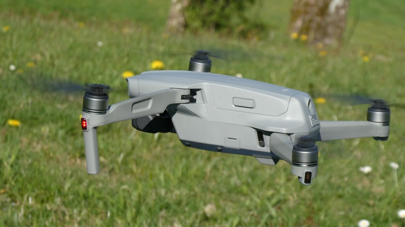 Die DJI Mavic Air 2 ist deutlich günstiger als die Mavic-2-Serie und technisch nur minimal unterlegen.