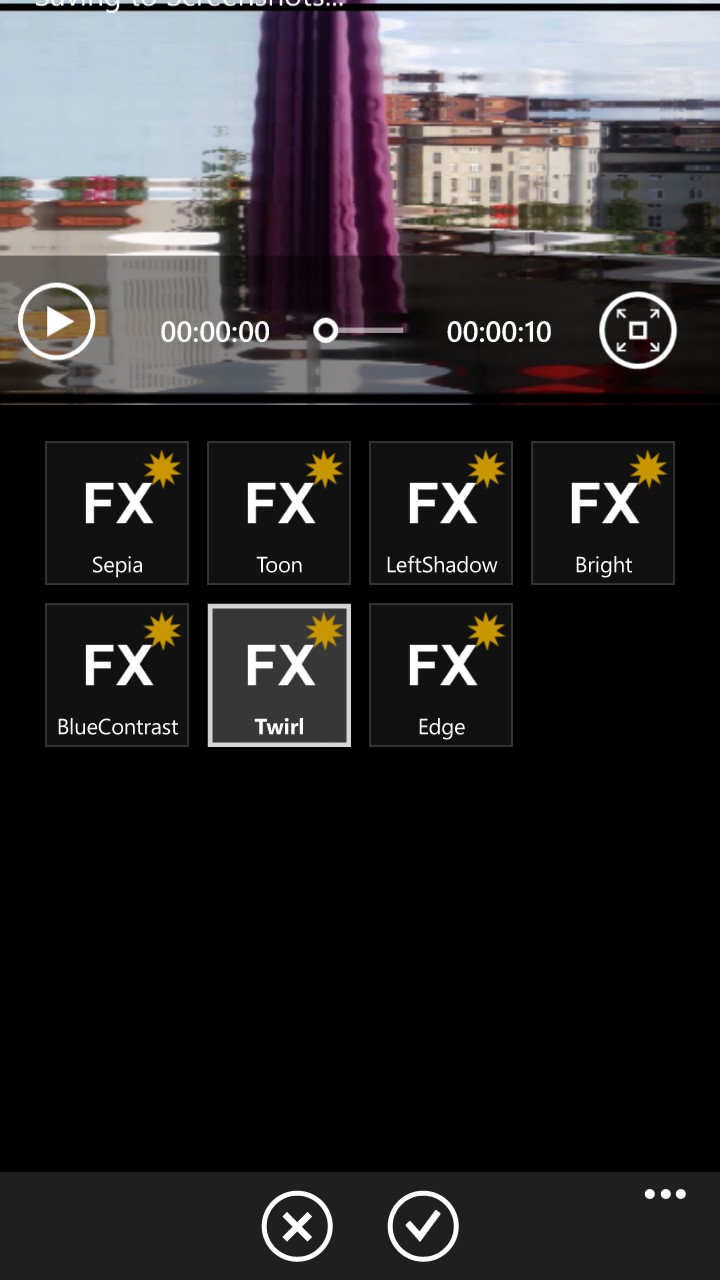 Der Movie Maker bietet eine ganze Reihe von Effekten, um die Videos wahlweise aufzupeppen oder zu verfremden.