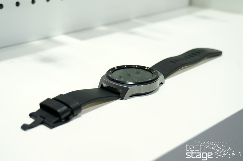Hands-on: LG G Watch R