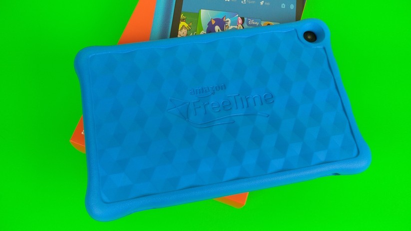 Die Kids Edition des Fire HD 10 steckt in einem wulstigen Schaumstoffpanzer.