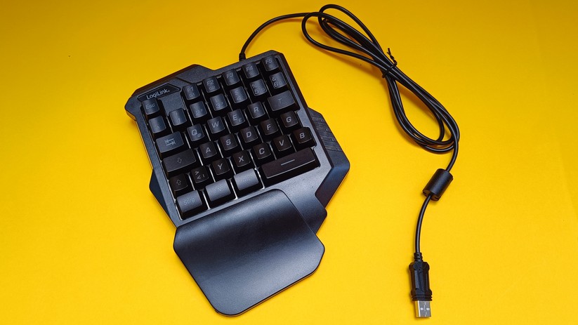 Im Nachhinein hätten wir uns besser für eine Funk-Variante entschieden. Die Kabel von Keypad und Tastatur verheddern sich schnell.
