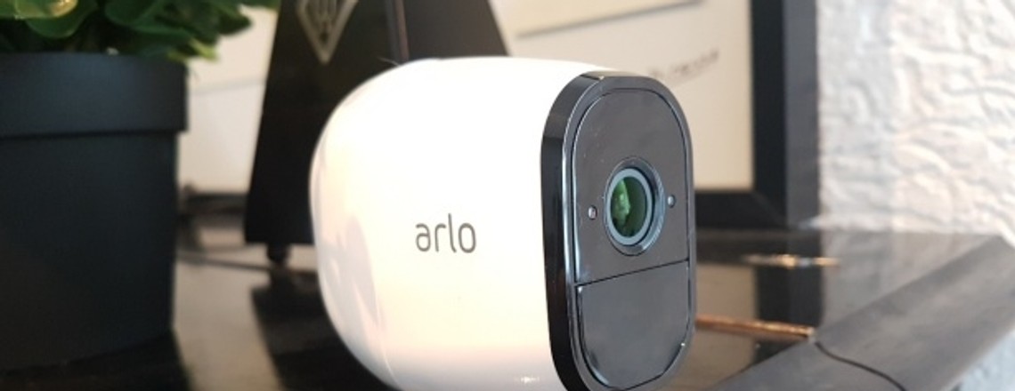 Netgear Arlo Pro: WLAN-Cam mit Akku & Gratis-Cloud