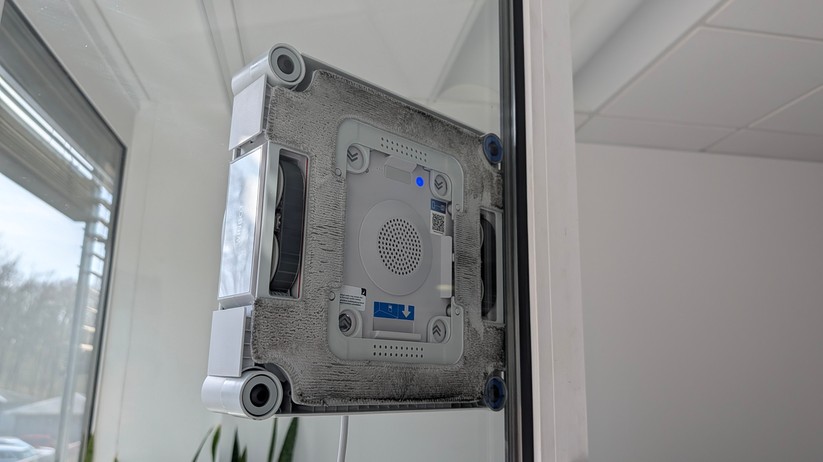 Ecovacs Winbot W3 Omni – Reinigung