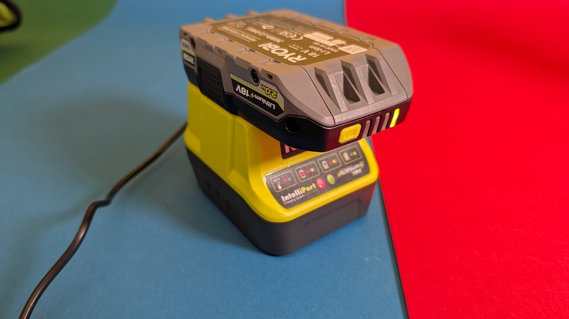 Ryobi RDD18C-220S – Bilderstrecke