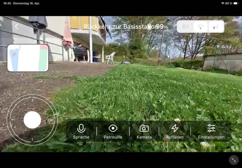 Dreame A3 AWD Pro 3500: Die Dreame-App kann auch den Livestream des Kamera darstellen. Zudem bietet sie die Option, Fotos von erkannten Objekten oder Menschen aufzunehmen. Allerdings liegt die Erkennungsrate viN Menschen im Test nur bei etwa 50 Prozent. Zudem ist die Auflösung mit 640 × 360 Pixel nicht sehr hoch.