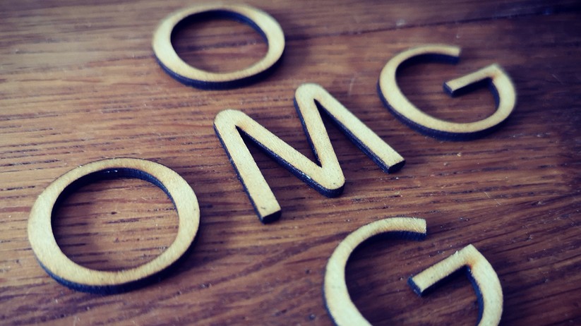 Die Ränder werden beim Ausschneiden schwarz.