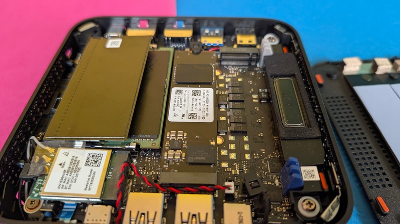 Asus Expert Center PN54 – Bilderstrecke