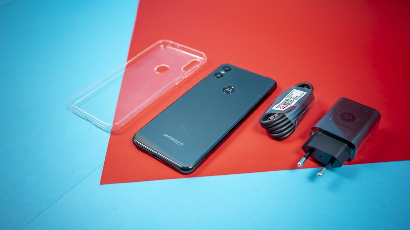 Lieferumfang zum Motorola One