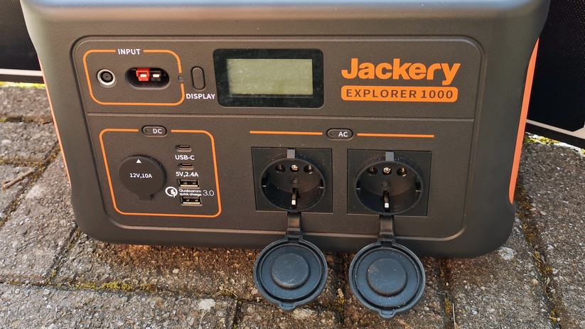 Jackery_Explorer_SolarSaga