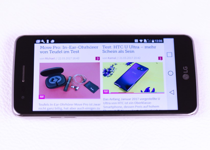 Die Auflösung vom Display ist ok; leider ist es bei direktem Sonnenschein etwas zu dunkel.