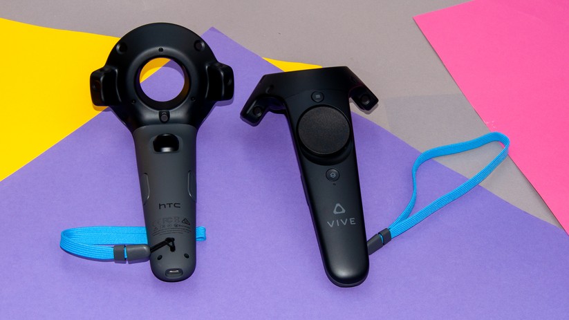 Die Vive Cosmos Elite nutzt die bekannten Controller der ersten Vive. 