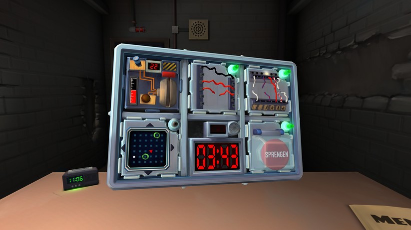 Keep Talking and Nobody Explodes