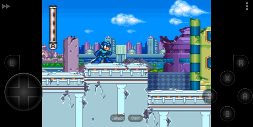 Die Touch-Control-Felder sind trotz USB-Joysticks sichtbar.