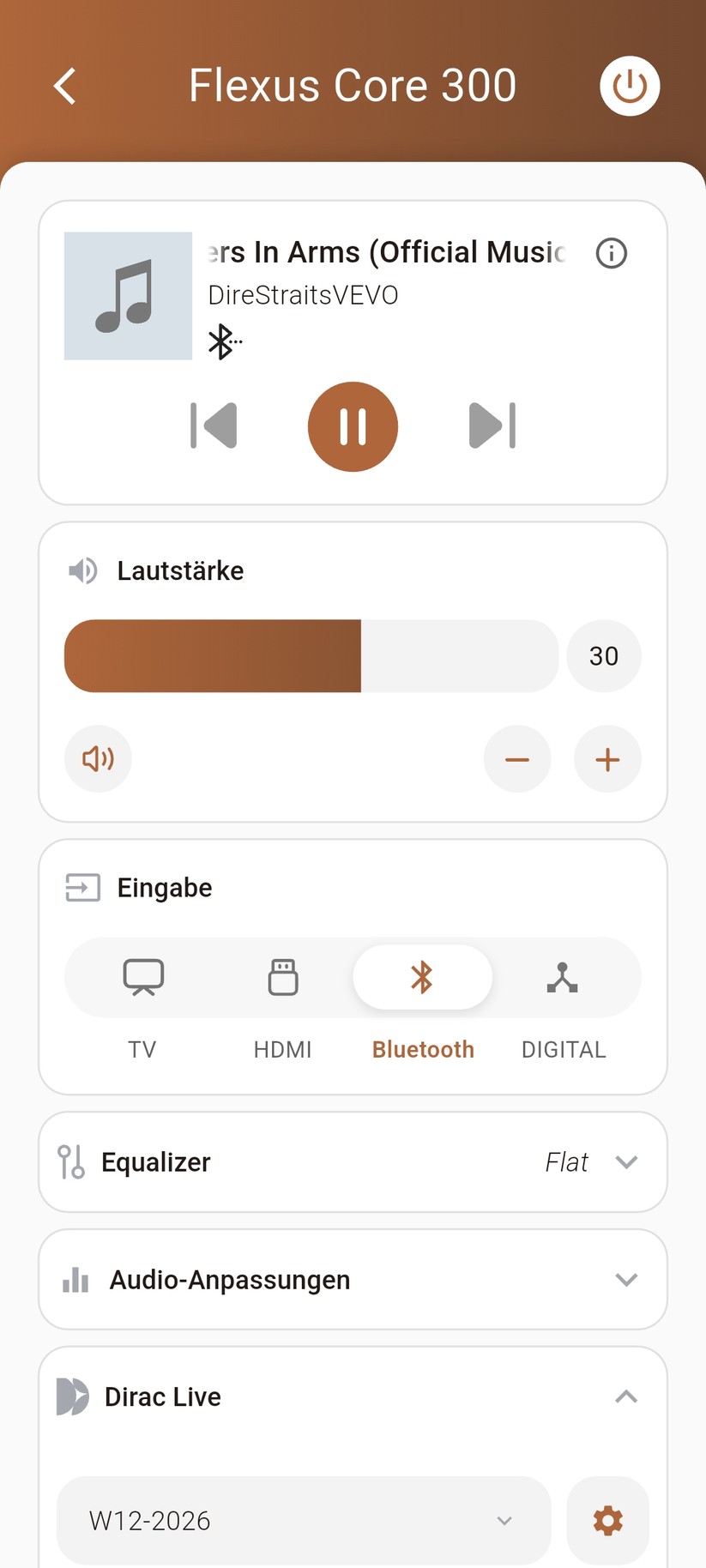 Die Bedienung sowie die Dirac Live-Einmessung erfolgen mit der App Klipsch Connect Plus.