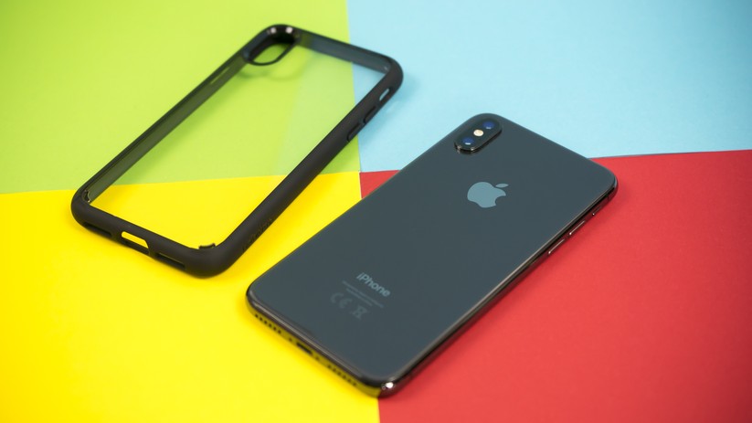 iPhone X: Spigen Ultra Hybrid