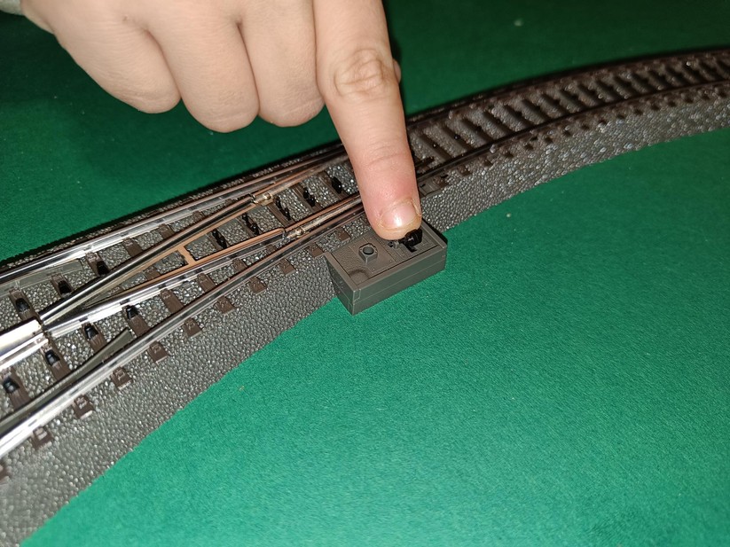 Die mechanische Weiche wird von Hand umgestellt.
