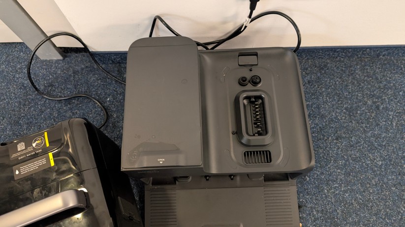 Eufy Omni E28 Hydrojet – Bilderstrecke
