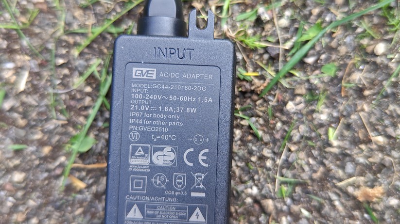 Ecovacs Goat O600 RTK bietet eine Schnittbreite von 19 cm und ist für Rasenflächen bis 600 m². 