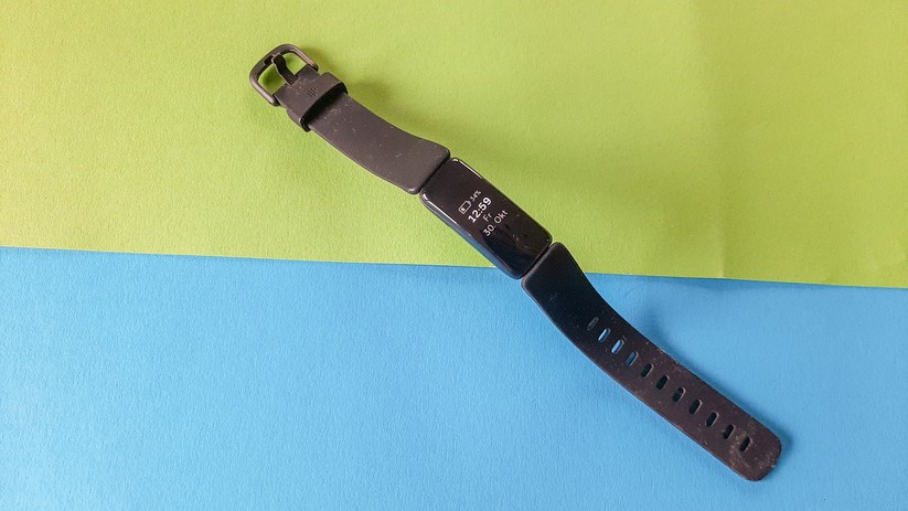Die Fitbit Inspire 2, ein einfacher Fitness-Tracker. 