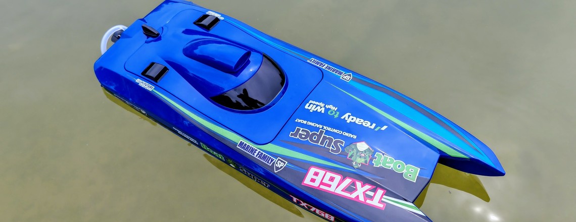 y Xin Jet Speedboat Super Dino im Test