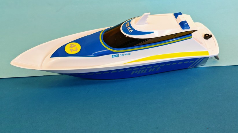 Revell Control RC Boat Police