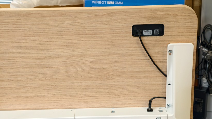 Yaasa Desk Pro