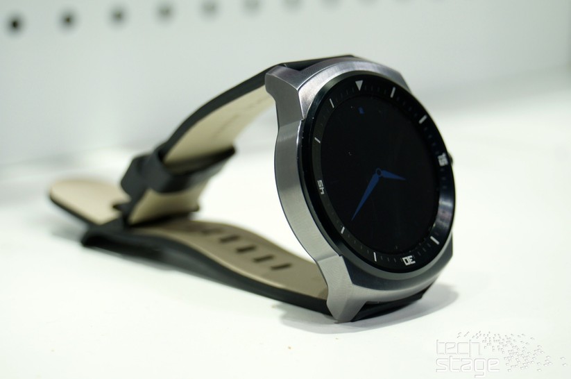 Hands-on: LG G Watch R