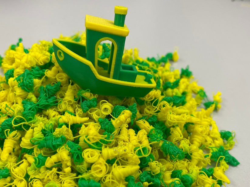 Mit AMS druckt auch der kleine A1 Mini mehrfarbig.