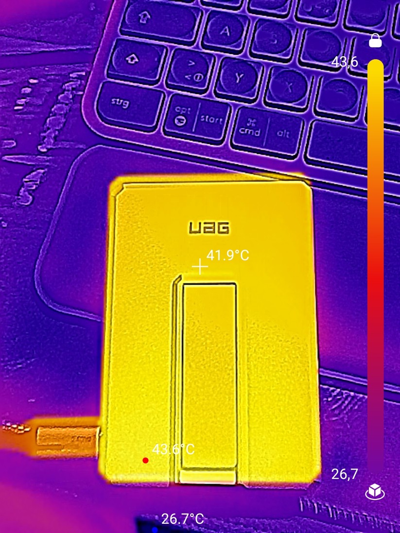 UAG Ultra Slim – Bilderstrecke