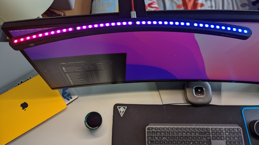 Der schicke LED-Streifen auf der Yeelight YLTD003 Pro.