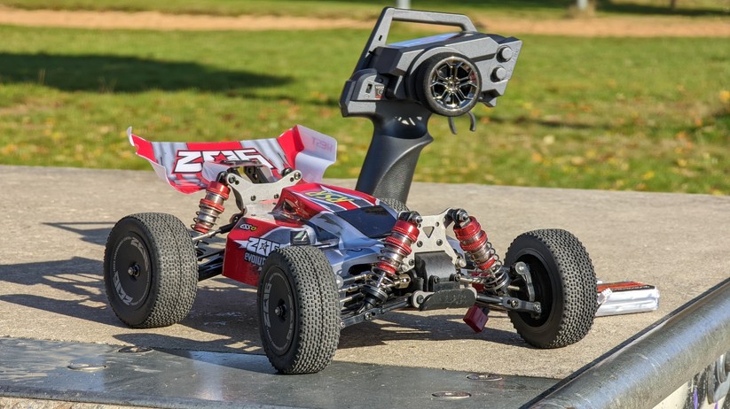 WL Toys 1/14 2.4G 4WD High Speed Racing RC Car
