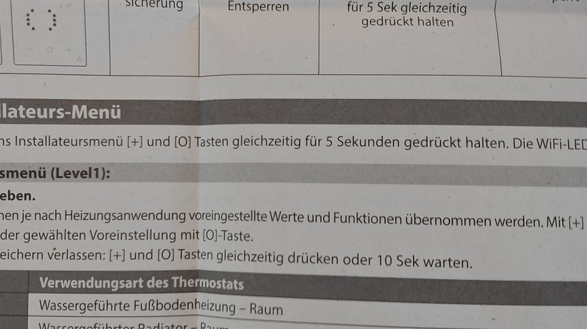 Eberle UTE-3500: Smartes Thermostat für wassergeführte Fußbodenheizungen. Dank Matter-Unterstützung kann es von vielen Smart-Home-Zentralen gesteuert werden.