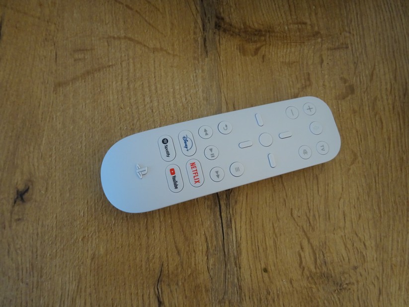 Die Media Remote wiegt gerade einmal 87 Gramm und liegt gut in der Hand.