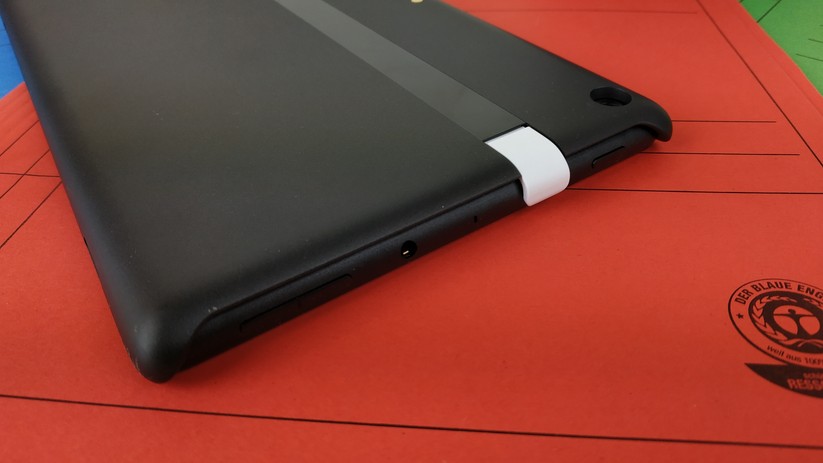 Zur Nutzung mit dem Show-Dock muss eine spezielle Hülle am Tablet angebracht sein.