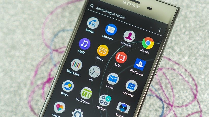 Das Display des Xperia XZ Premium ist 5,5 Zoll groß und löst auf mit 4K UHD.