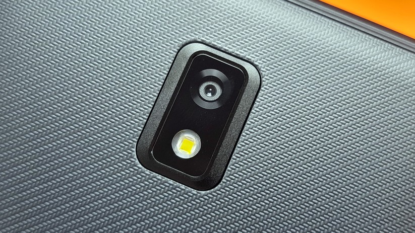 Schönwetter-Kamera im taffen Tablet