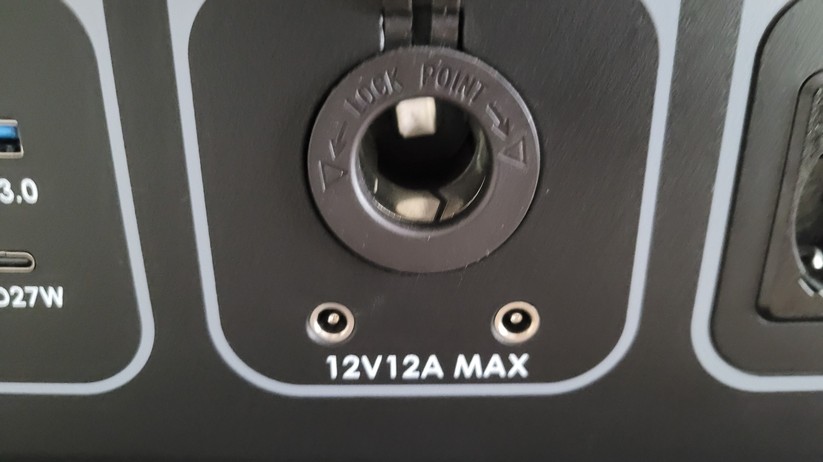  Powerstation mit 2200 Watt Leistung, 2048 Wh Kapazität und Einspeisefunktion