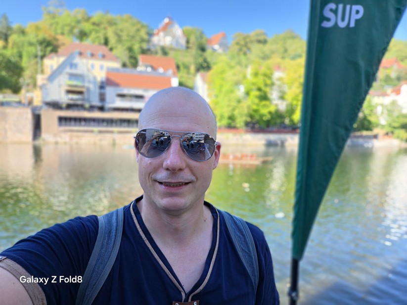 Samsung Galaxy Z Fold 8: Selfie im Porträtmodus unter Weitwinkel