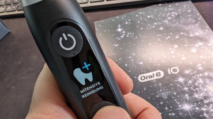 Oral-B iO Series 10