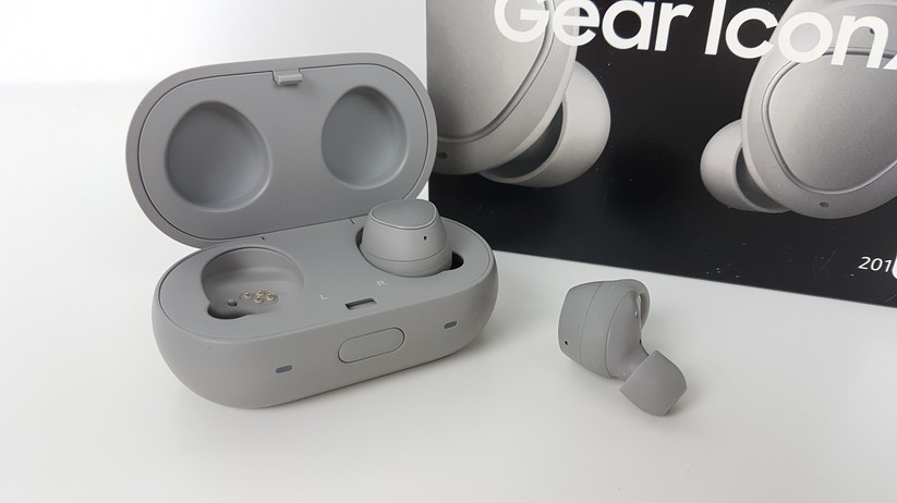 Samsung Gear IconX (2018) 