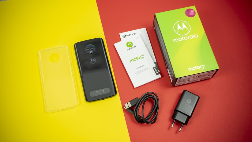 Lieferumfang des Motorola Moto G6