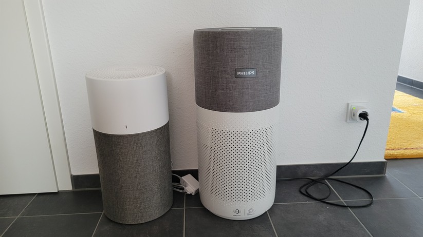 Im Vergleich zum Philips AC3033 fällt der Blueair Blue 3410 deutlich kompakter aus.