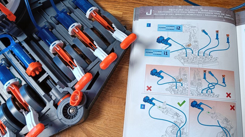 Hydraulischer Roboterarm von Buki France.